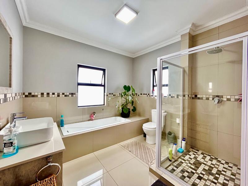 4 Bedroom Property for Sale in Melodie North West